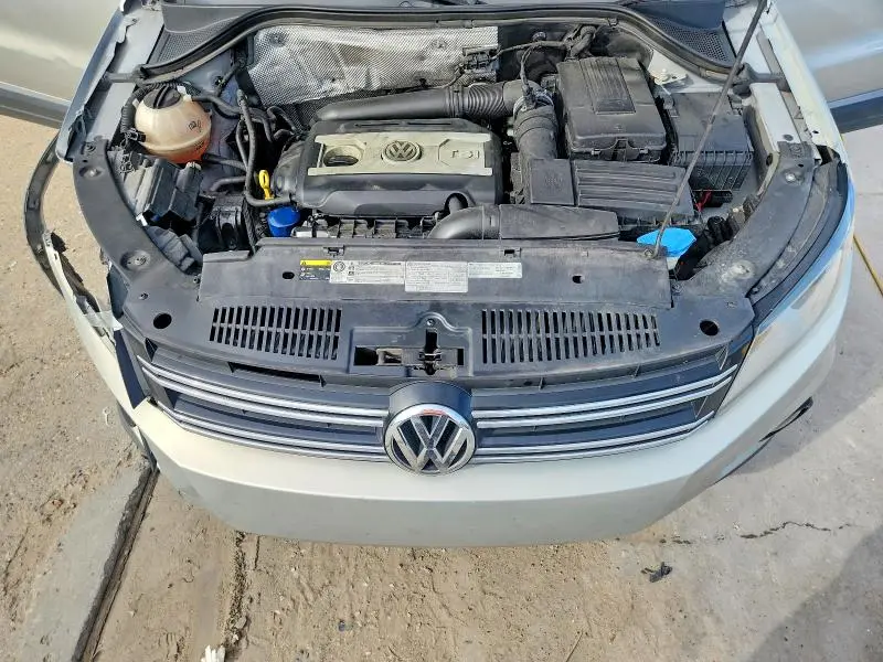 2013 VOLKSWAGEN TIGUAN S  