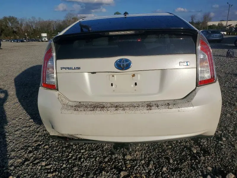 2015 TOYOTA PRIUS THREE  