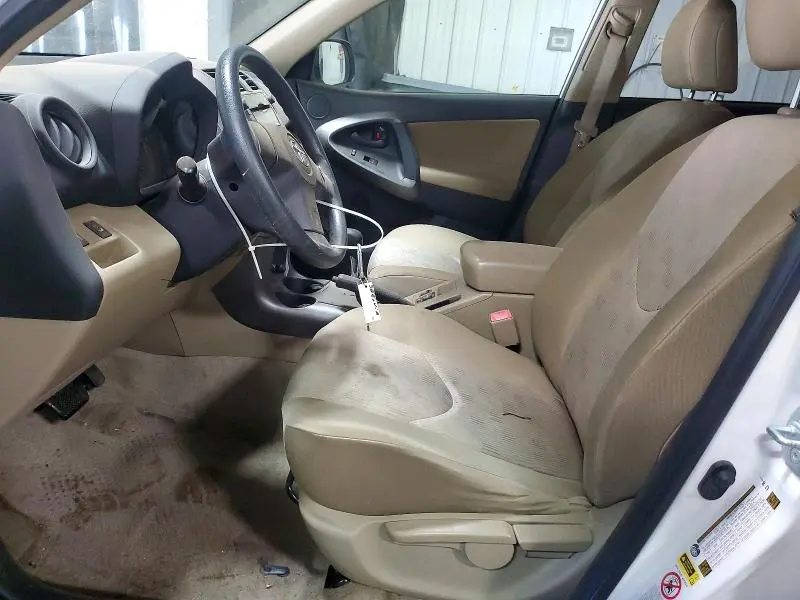 2011 TOYOTA RAV4 BASE  