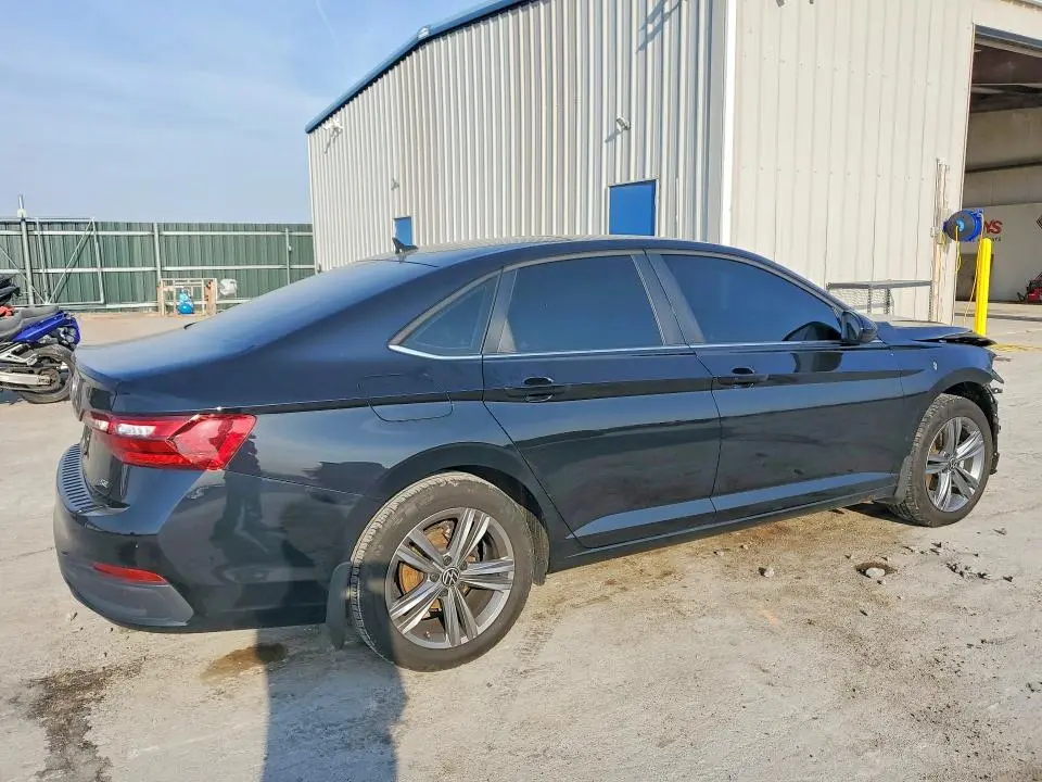 2024 VOLKSWAGEN JETTA SE  