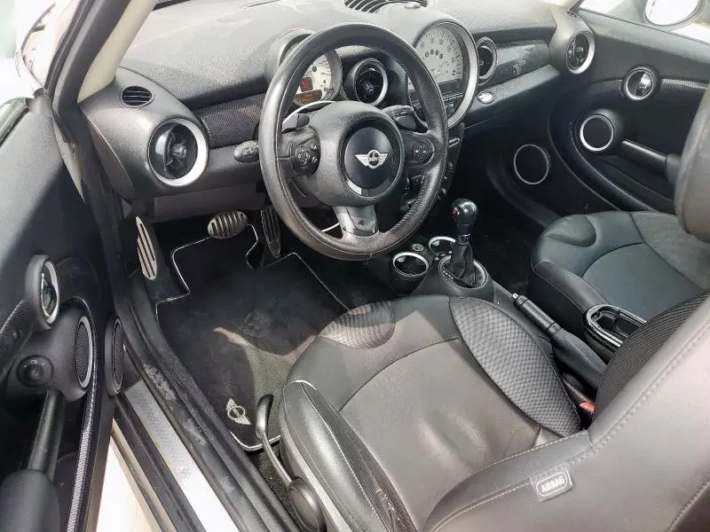 2012 MINI COOPER S