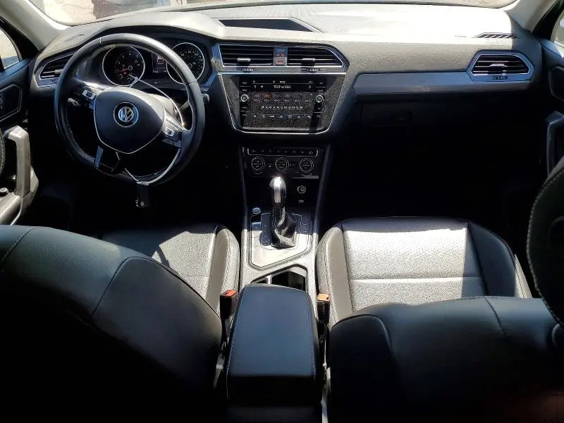2021 VOLKSWAGEN TIGUAN SE  