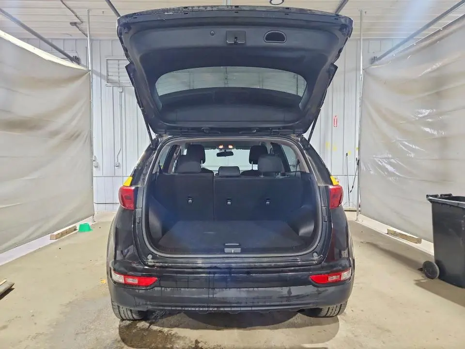 2017 KIA SPORTAGE LX  