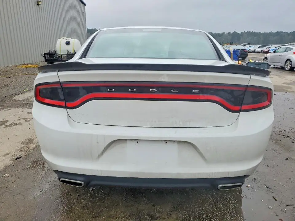 2017 DODGE CHARGER SE  