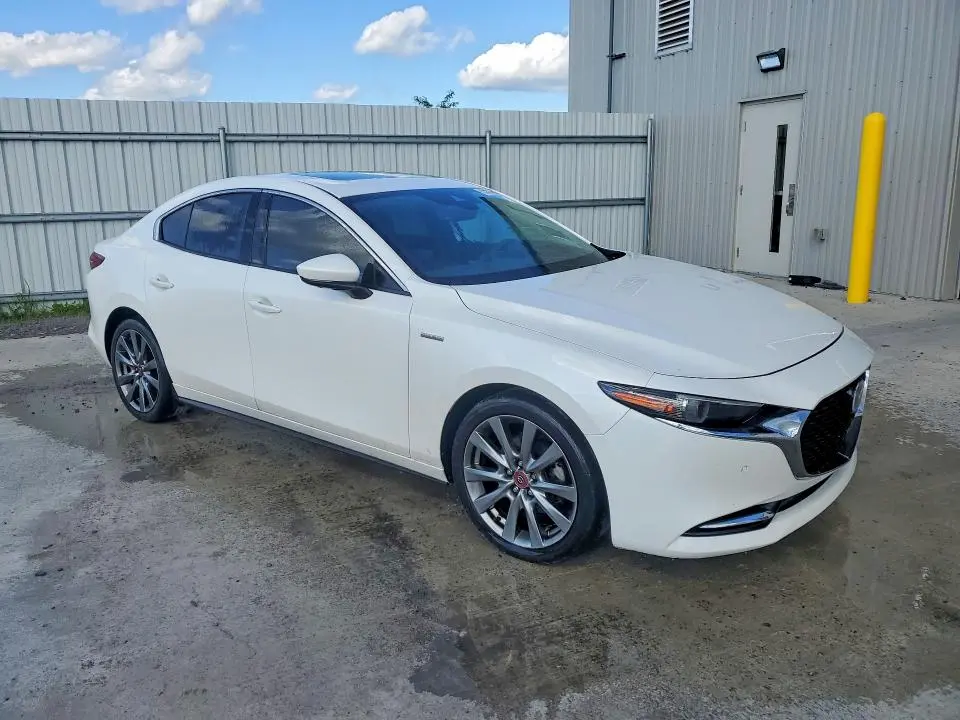 2021 MAZDA 3   