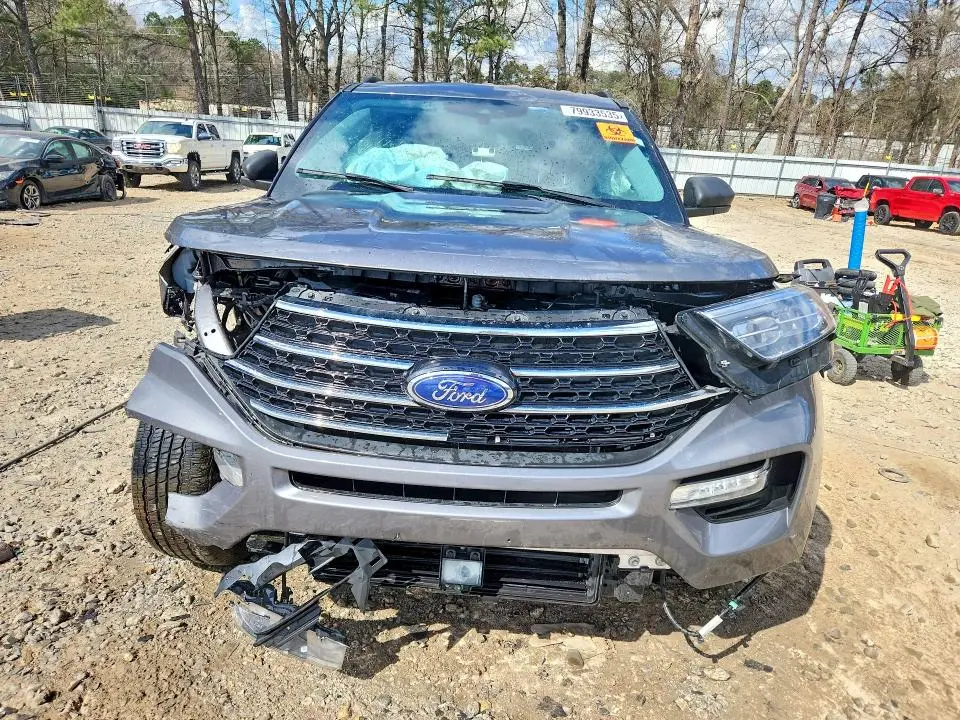 2021 FORD EXPLORER XLT  