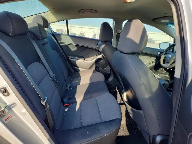 2016 KIA FORTE LX  