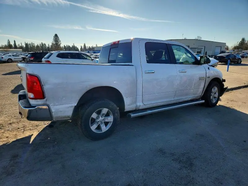 2018 RAM 1500 SLT  