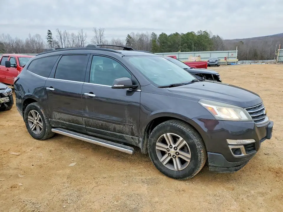 2015 CHEVROLET TRAVERSE LT  