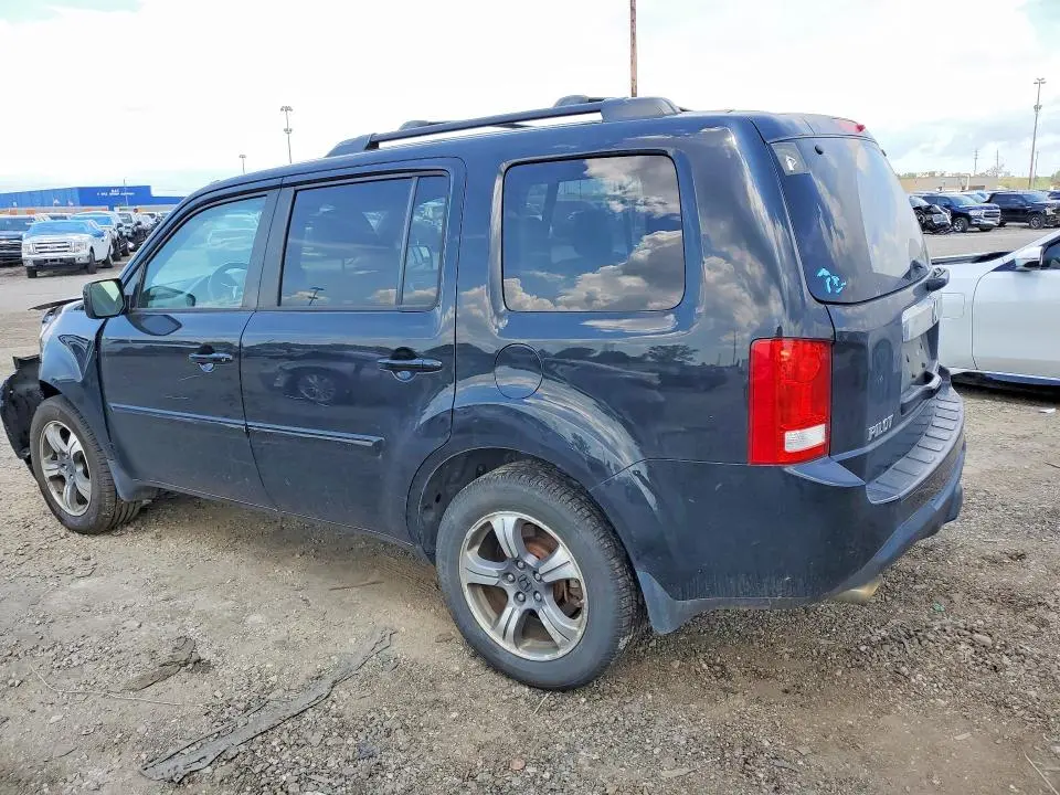 2015 HONDA PILOT SE  