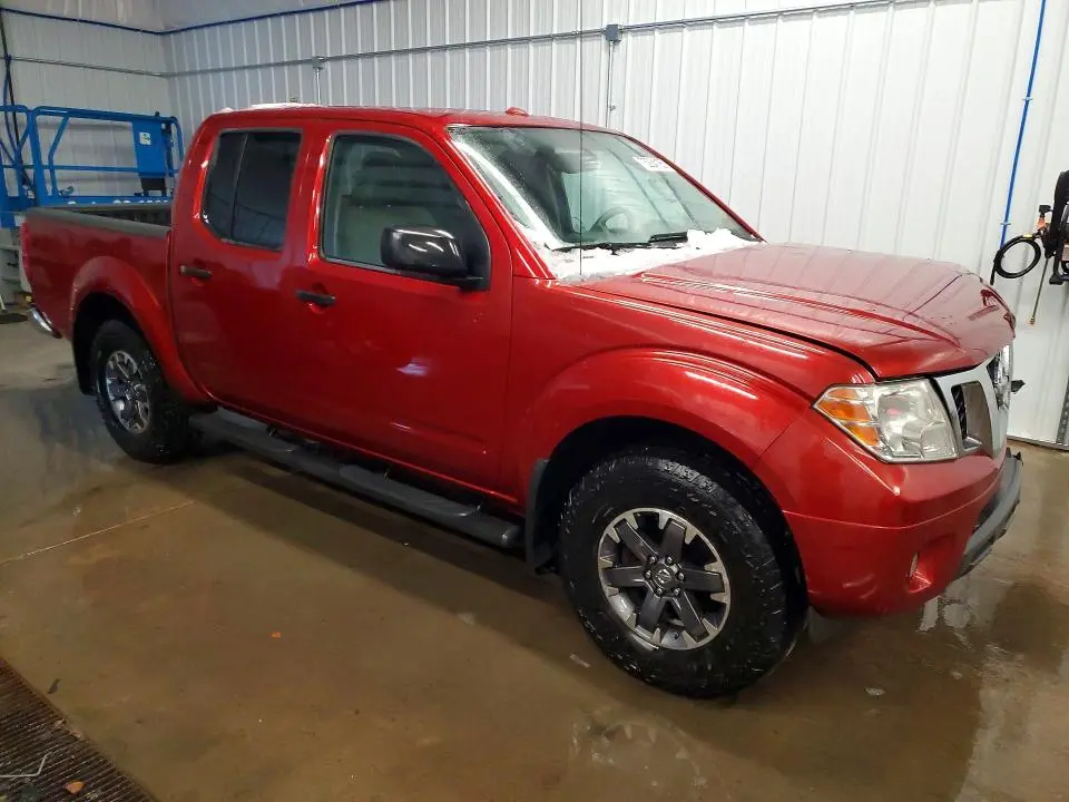 2014 NISSAN FRONTIER S  