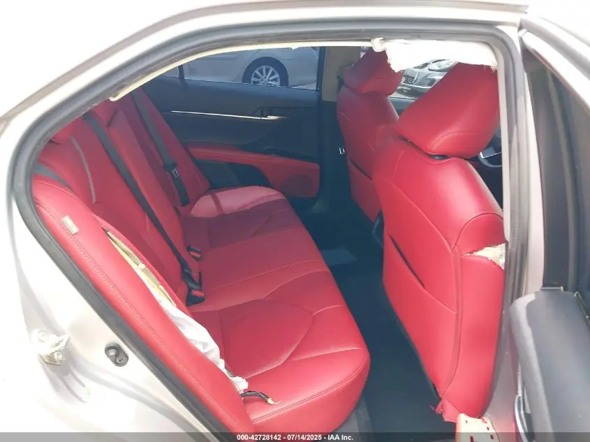 2018 TOYOTA CAMRY XSE