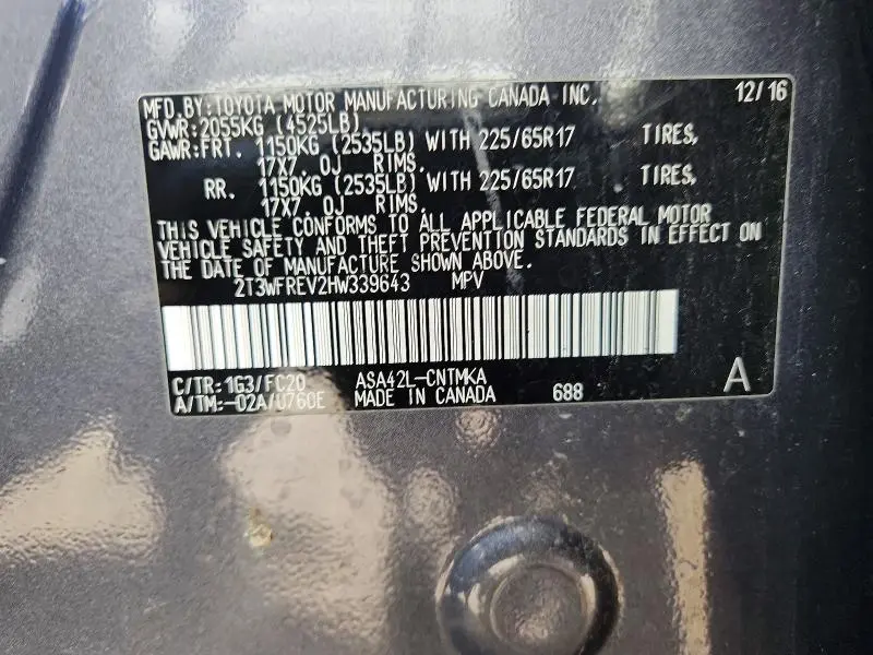 2017 TOYOTA RAV4 XLE  