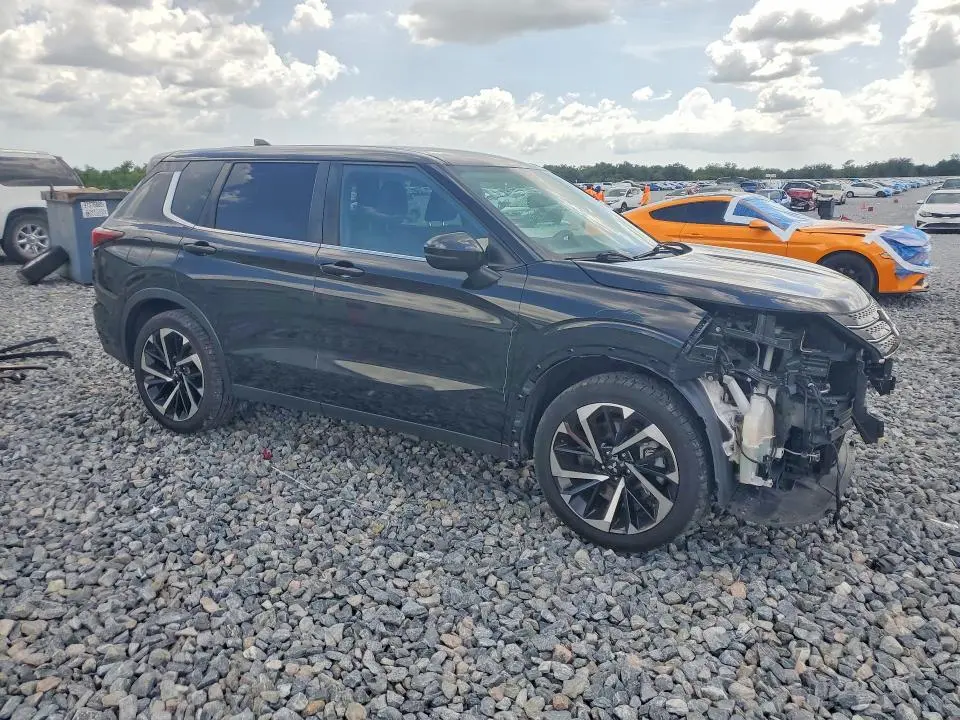 2022 MITSUBISHI OUTLANDER ES  