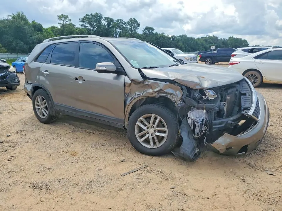 2014 KIA SORENTO LX  