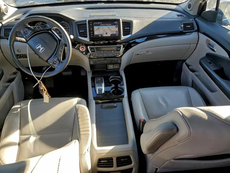 2018 HONDA PILOT TOURING  