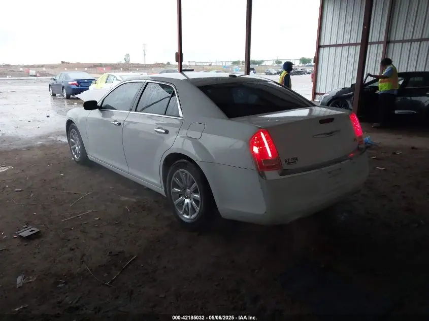 2013 CHRYSLER 300C  