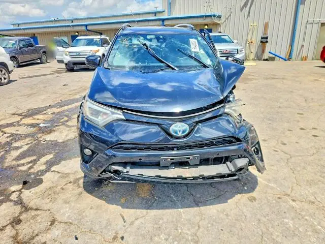2018 TOYOTA RAV4 HV SE  
