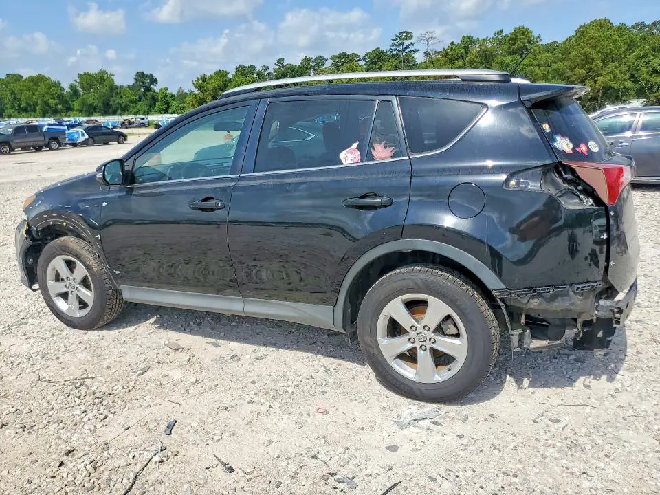 2015 TOYOTA RAV4 XLE  