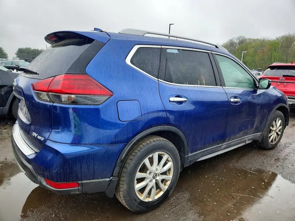 2018 NISSAN ROGUE SV  