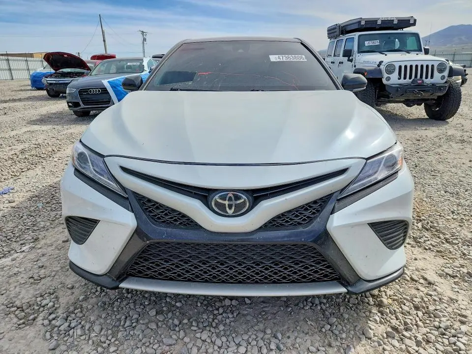 2020 TOYOTA CAMRY XSE  