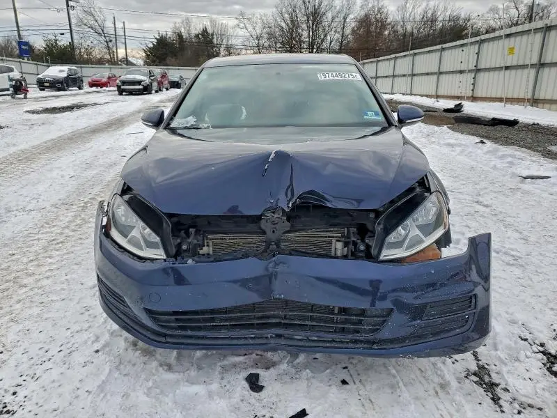 2016 VOLKSWAGEN GOLF S/SE  