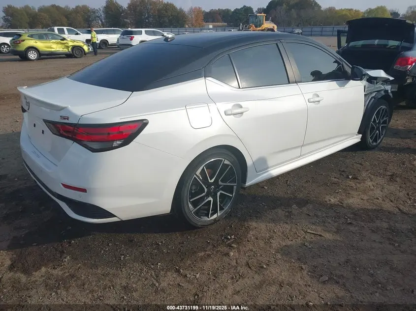 2024 NISSAN SENTRA SR XTRONIC CVT