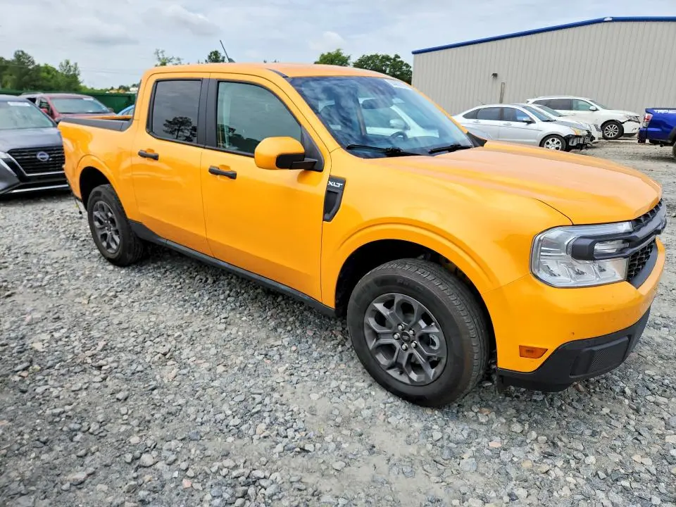 2023 FORD MAVERICK XL  