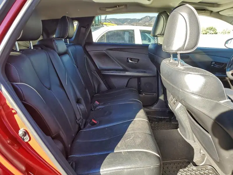 2013 TOYOTA VENZA LE  