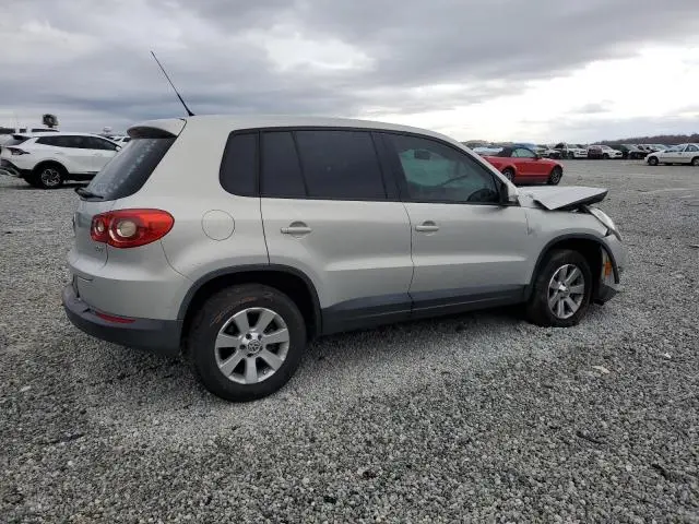 2010 VOLKSWAGEN TIGUAN S  