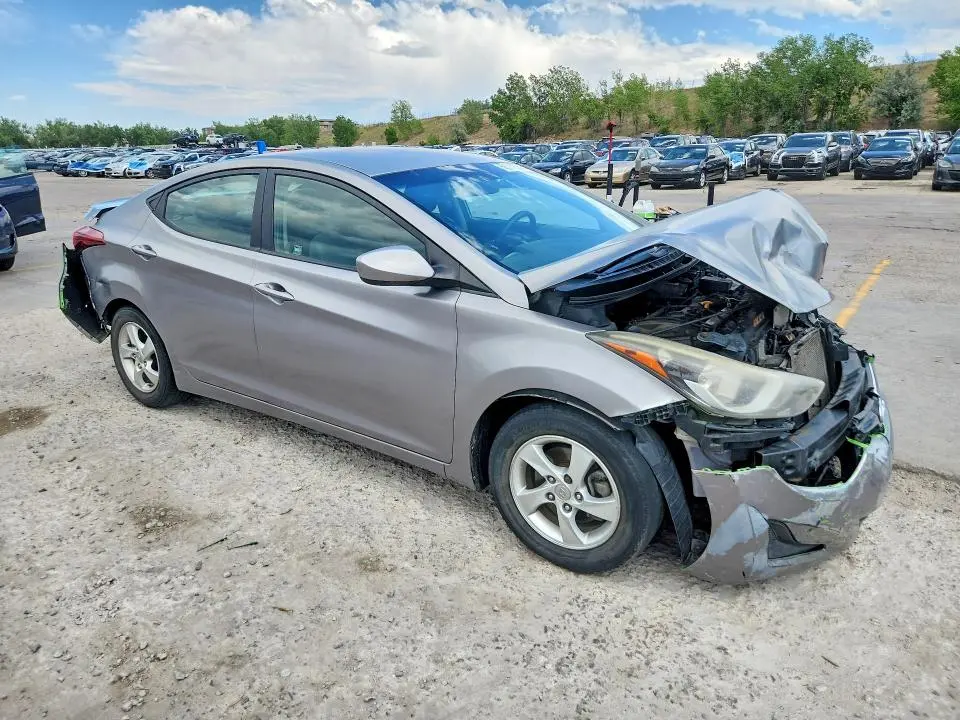 2014 HYUNDAI ELANTRA SE  