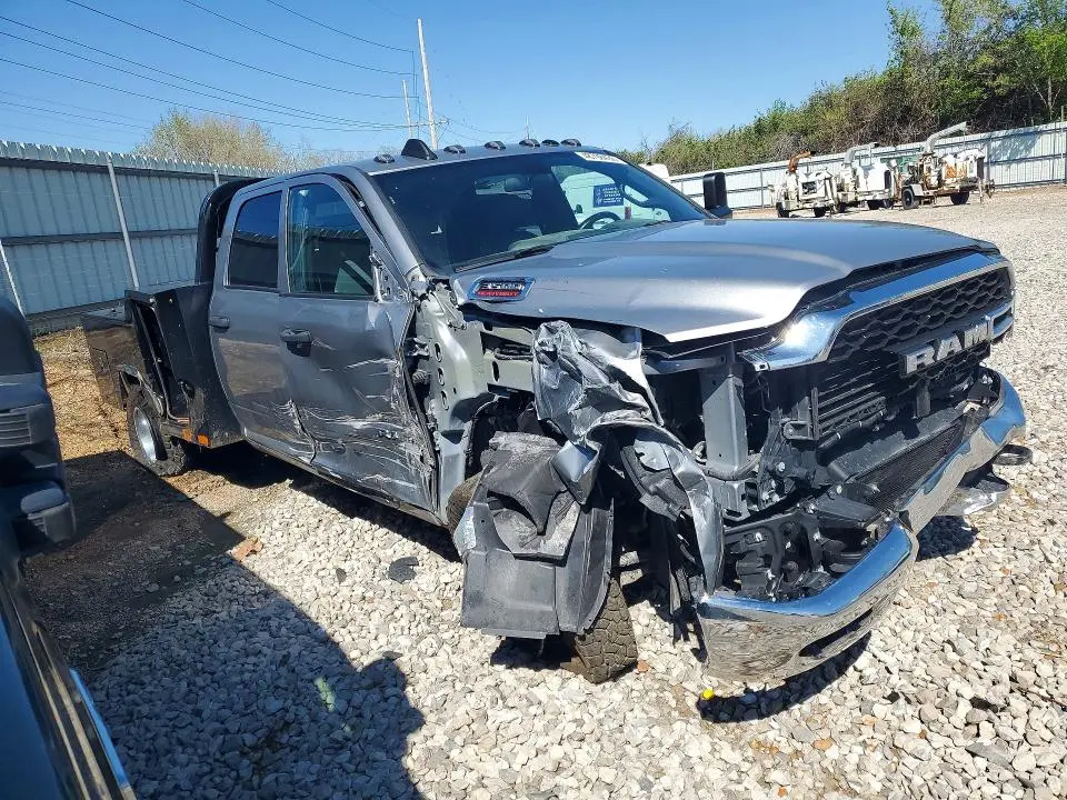 2022 RAM 3500 TRADESMAN  