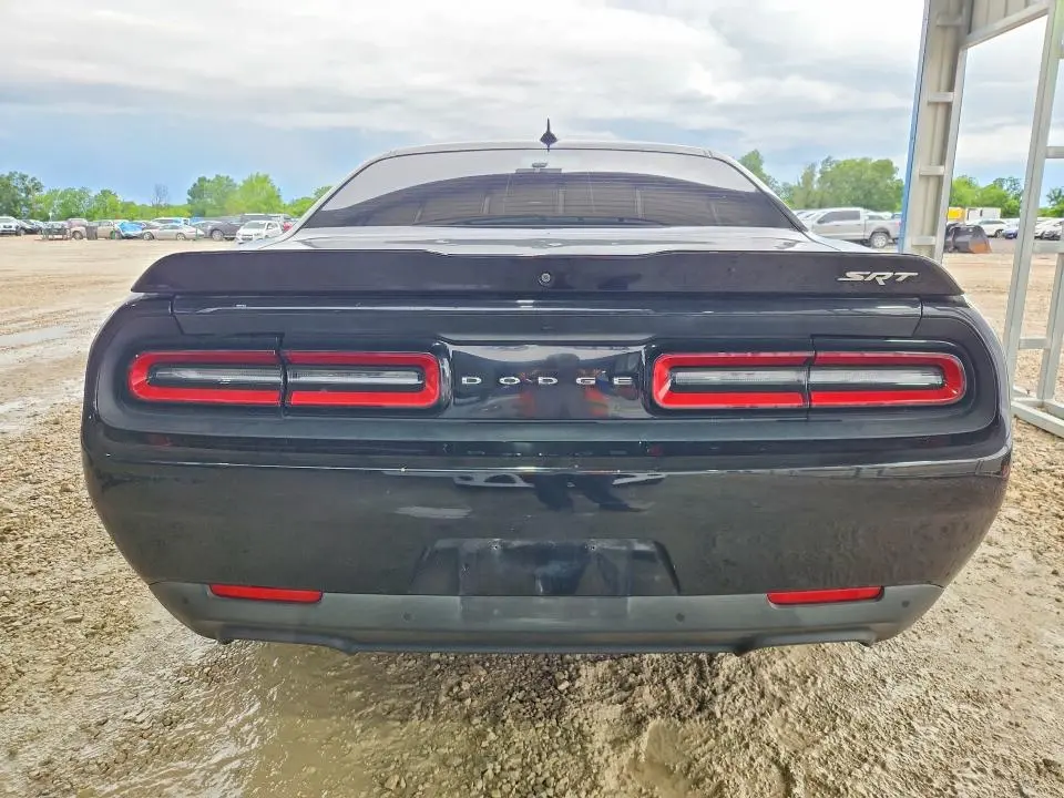 2016 DODGE CHALLENGER SRT 392  