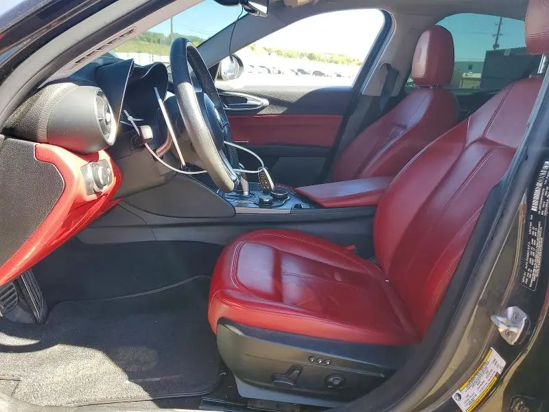2017 ALFA ROMEO GIULIA Q4  
