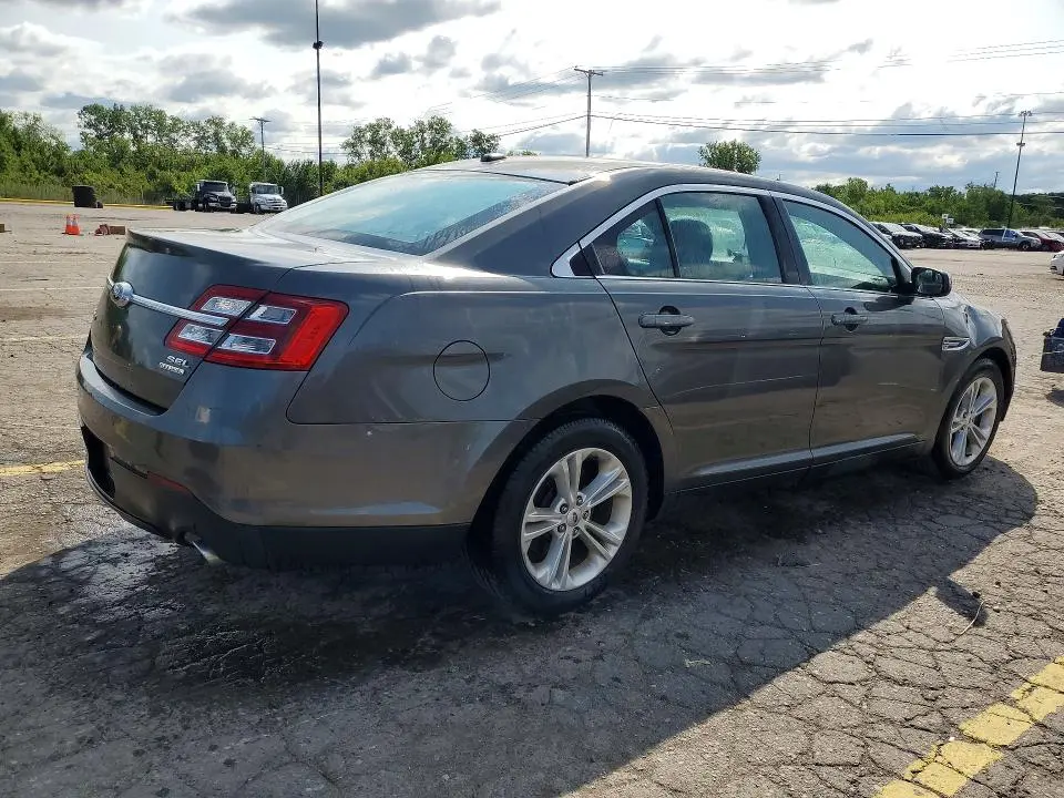 2015 FORD TAURUS SEL  