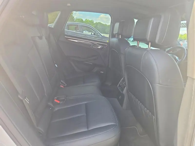 2020 PORSCHE MACAN   