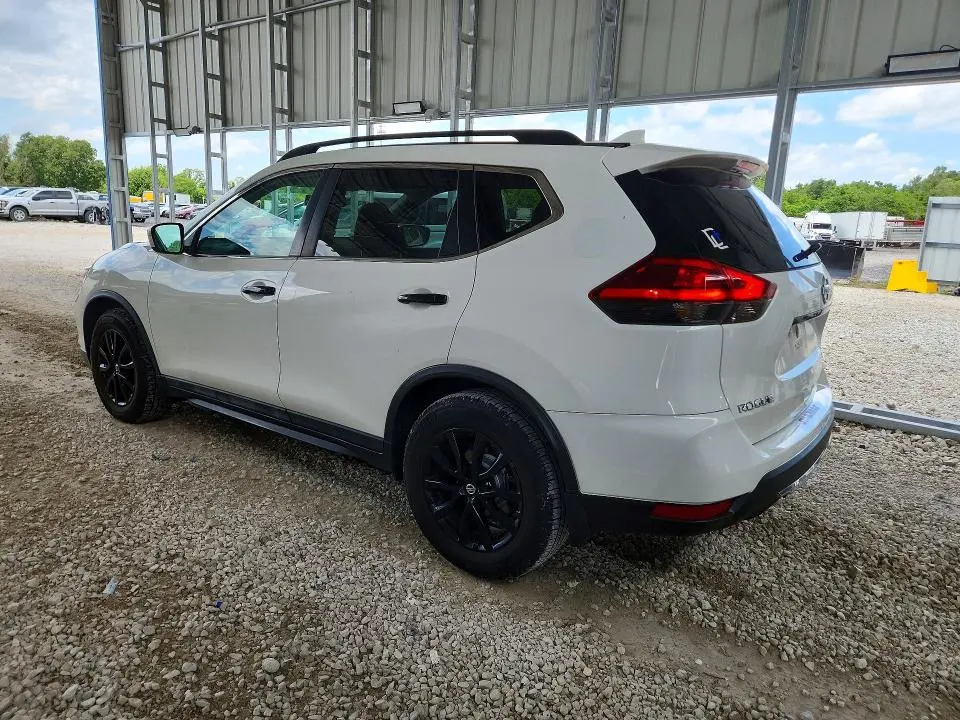 2017 NISSAN ROGUE SV  