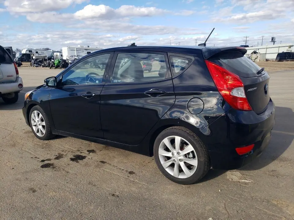 2014 HYUNDAI ACCENT SE  