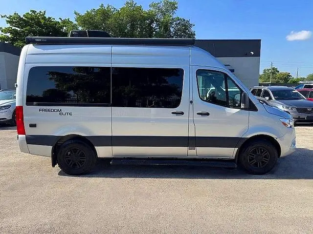 2022 MERCEDES-BENZ SPRINTER 2500  