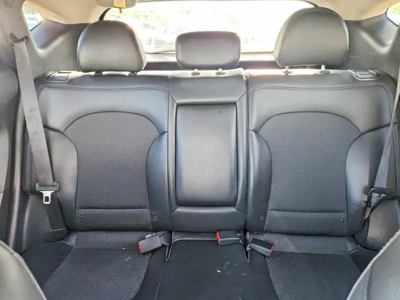 2011 HYUNDAI TUCSON GLS  