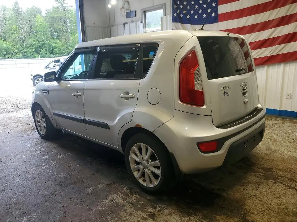 2013 KIA SOUL +  