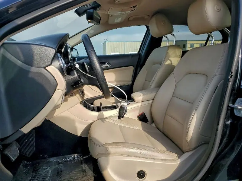 2015 MERCEDES-BENZ GLA 250  