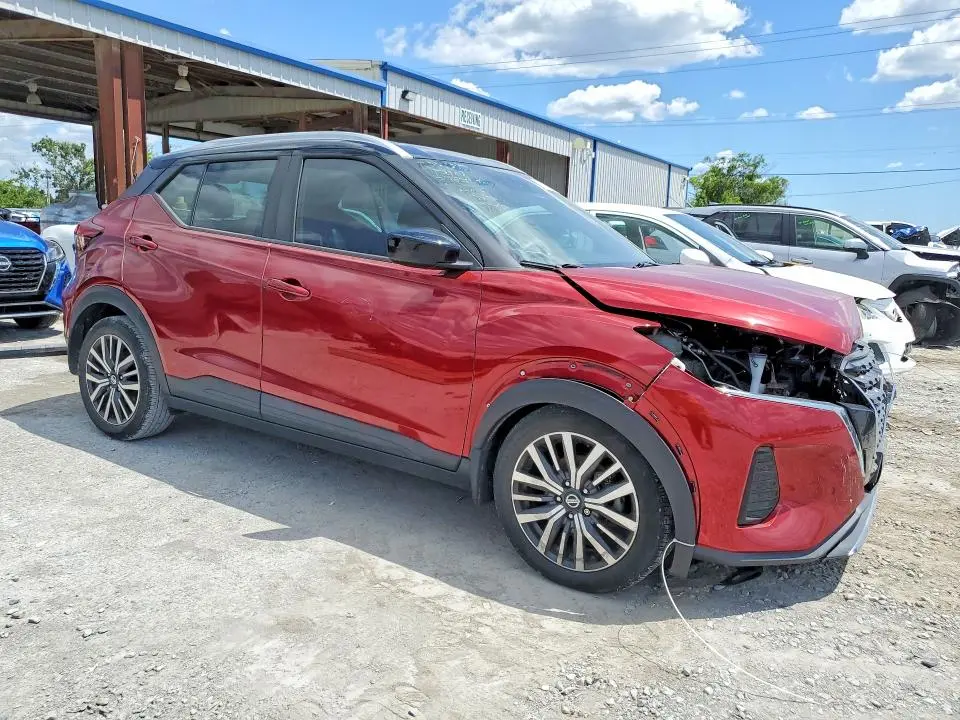 2021 NISSAN KICKS SV  