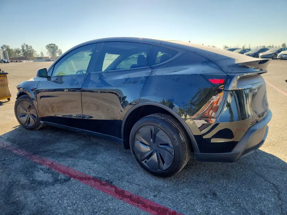 2026 TESLA MODEL Y   
