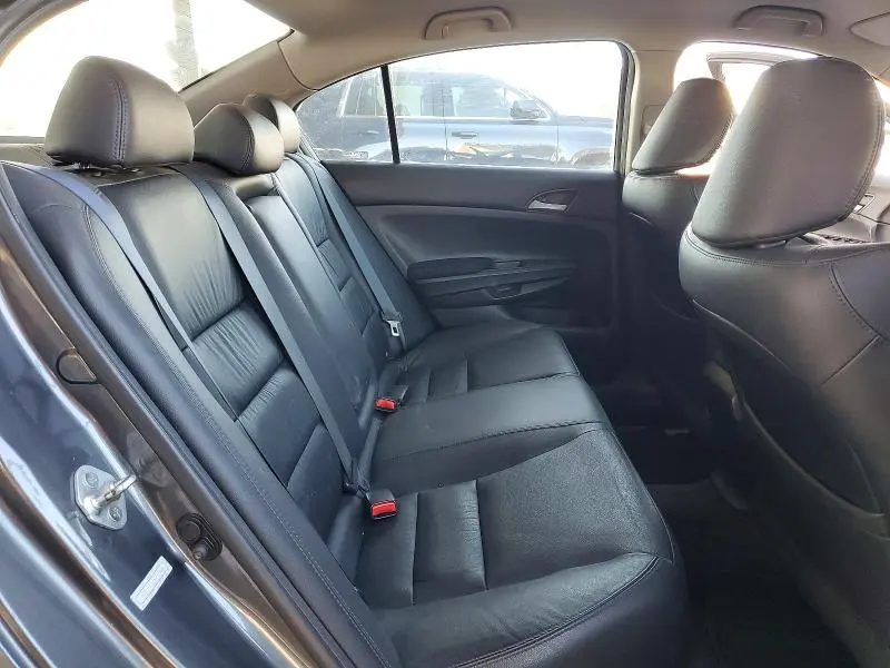 2011 HONDA ACCORD SE  