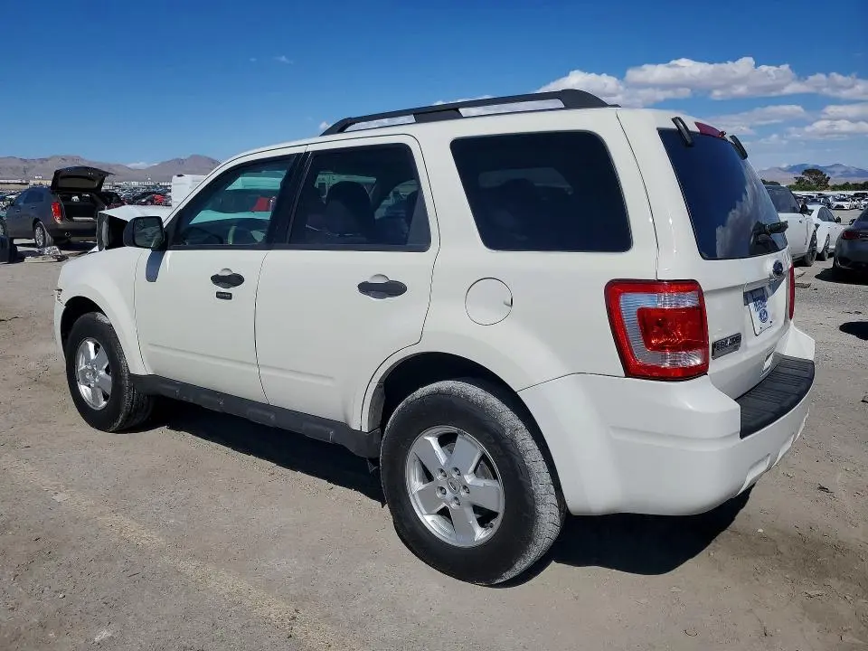 2011 FORD ESCAPE XLT  