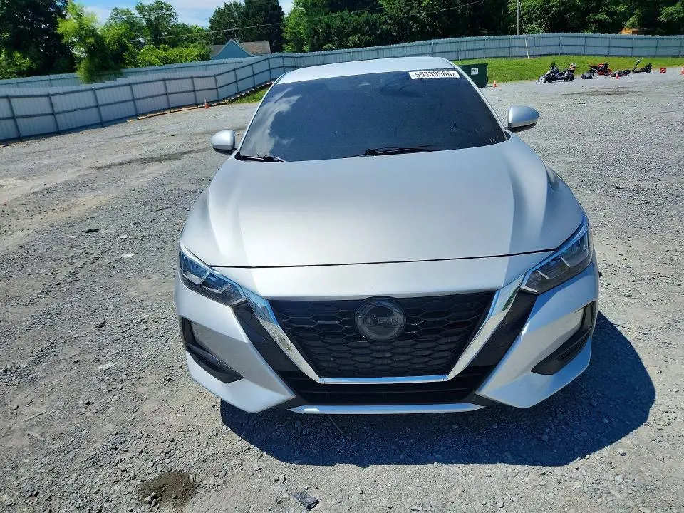 2022 NISSAN SENTRA SV  