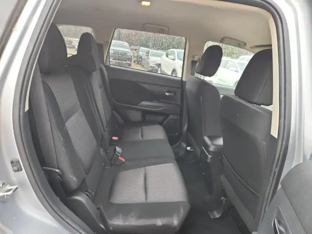 2014 MITSUBISHI OUTLANDER SE  