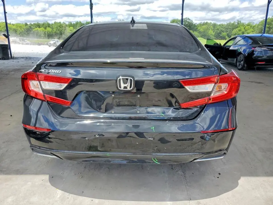 2019 HONDA ACCORD LX  