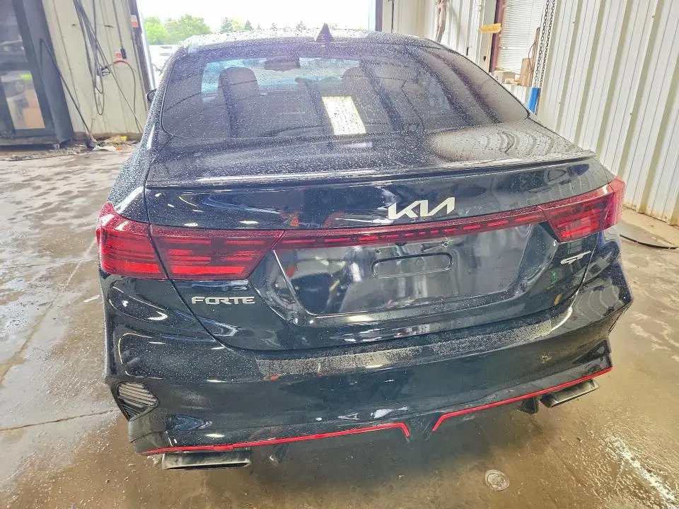 2023 KIA FORTE GT  
